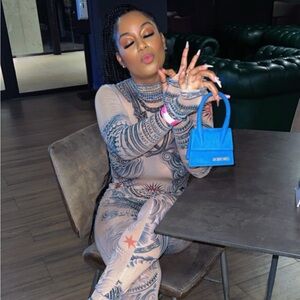 Meet your Posher, Catt